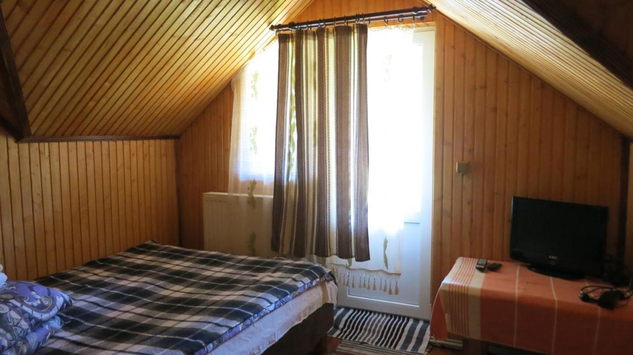 Cottage V Gorakh Izky Exterior foto